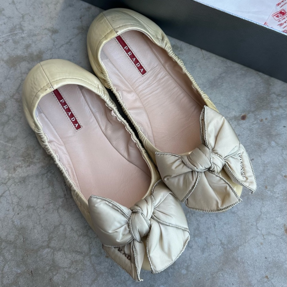 Prada Women's Beige Bow Flats